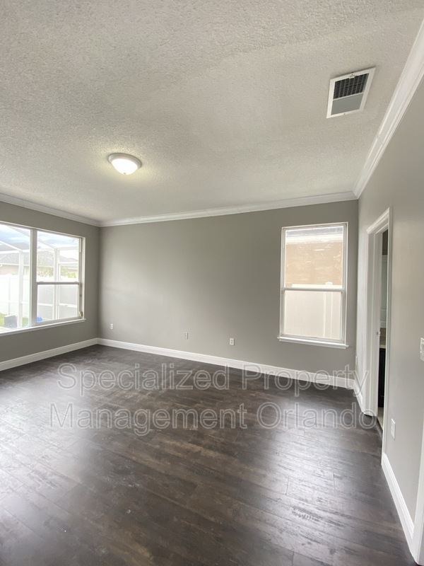 Building Photo - 1735 White Heron Bay Cir