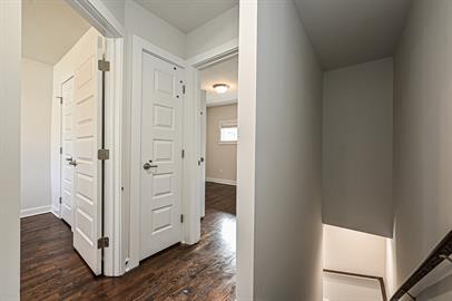 Building Photo - 215 S Gardner Ave