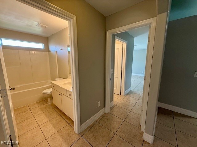 Building Photo - 512 SE 6th Pl