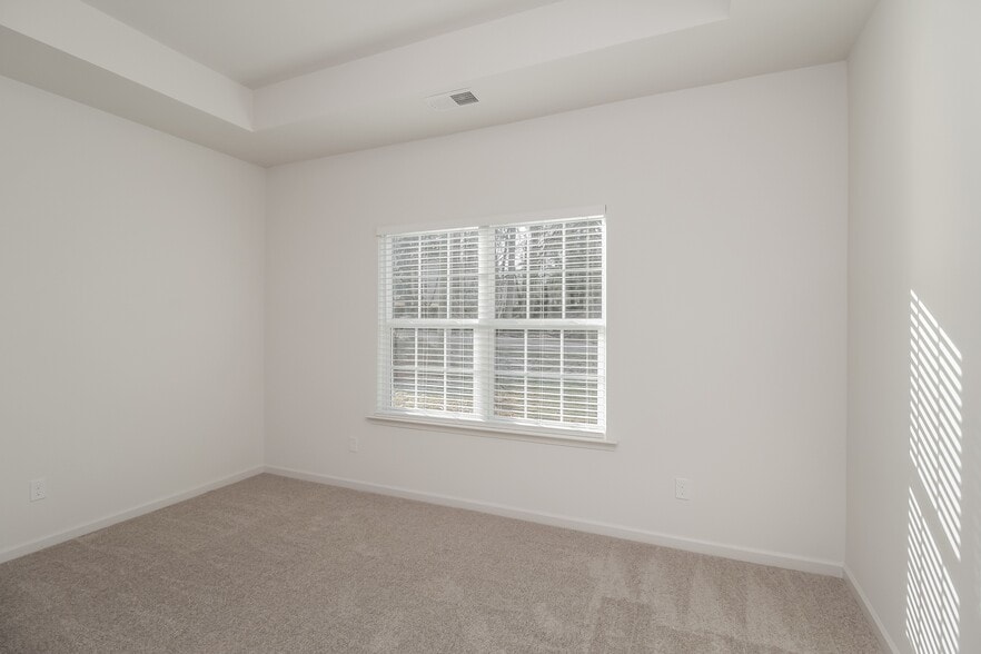 Building Photo - 708 N 6th St