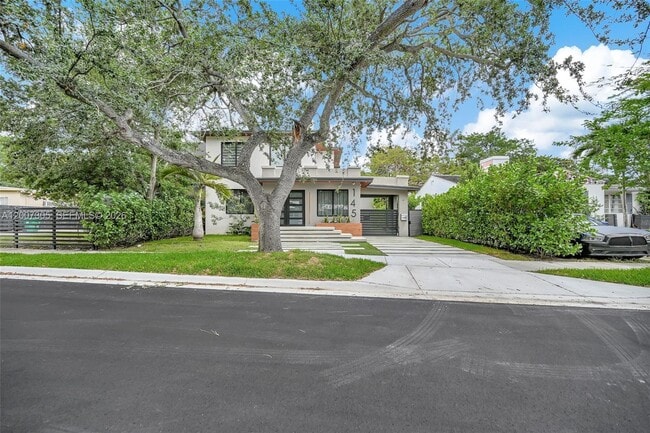 Building Photo - 145 NE 49th St