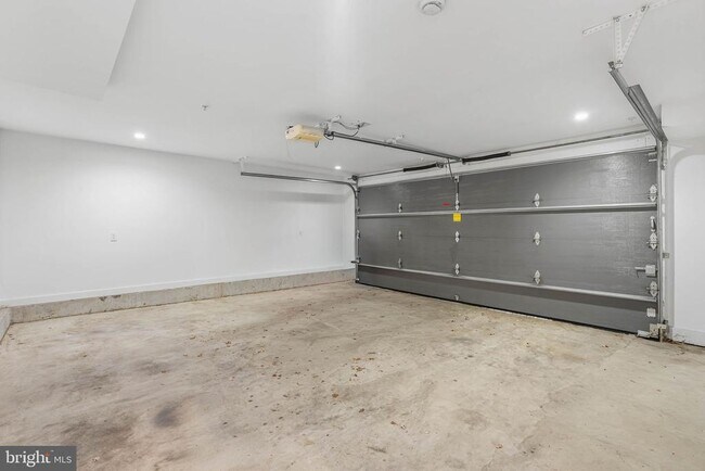 Building Photo - 237 N 23rd St
