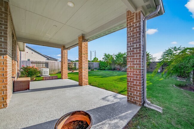 Building Photo - 5350 Lantana River Ln