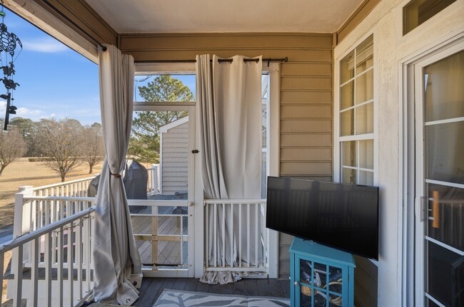 Building Photo - 1005 Bay Breeze Dr