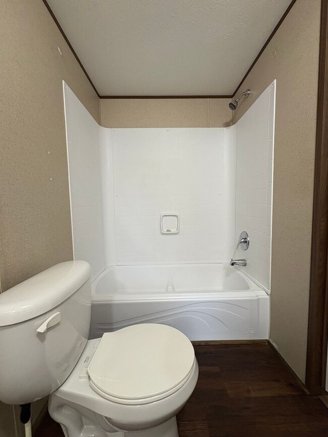 Building Photo - For Rent