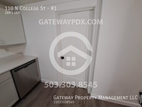 Building Photo - 110 N College St