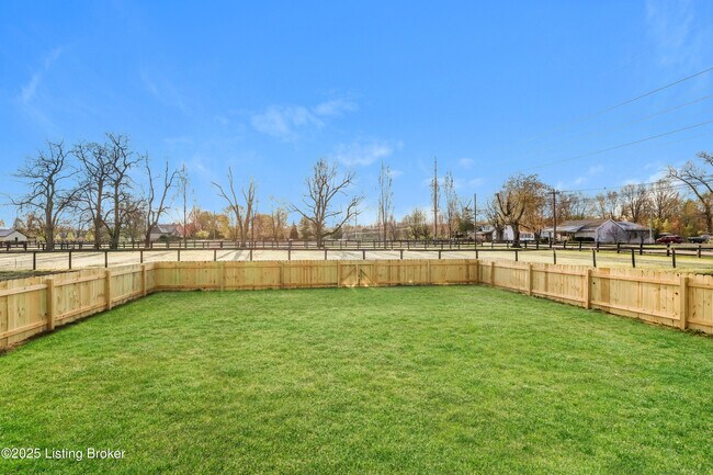 Building Photo - 12045 Wooden Trace Dr