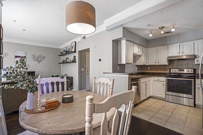 Building Photo - 800 Peachtree St NE