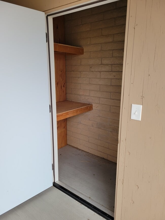 Building Photo - 3810 W Ironwood Hill Dr