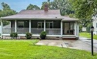 Building Photo - 540 Knollwood St