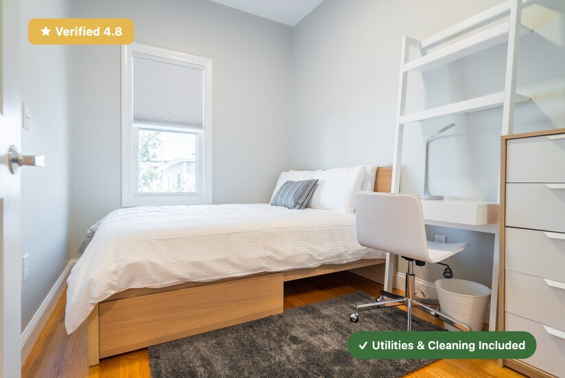 Building Photo - Furnished Bedroom with Private Bath in Cambridge