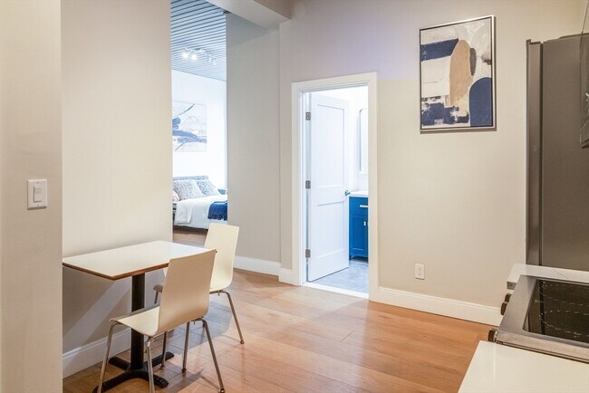 Building Photo - 44 Bromfield St