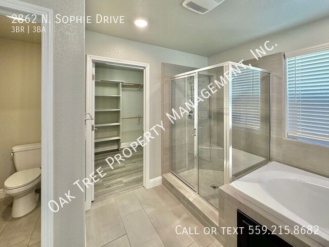 Building Photo - 2862 N Sophie Dr