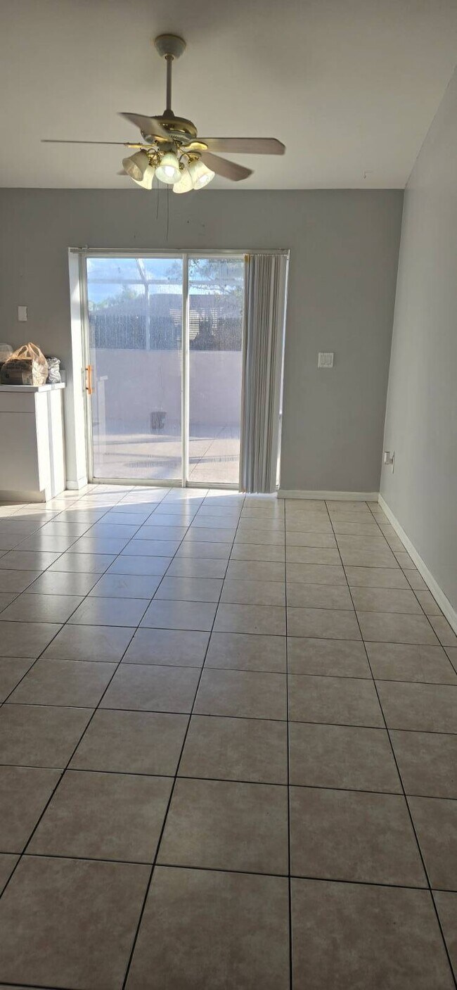 Building Photo - 15598 Spring Line Ln