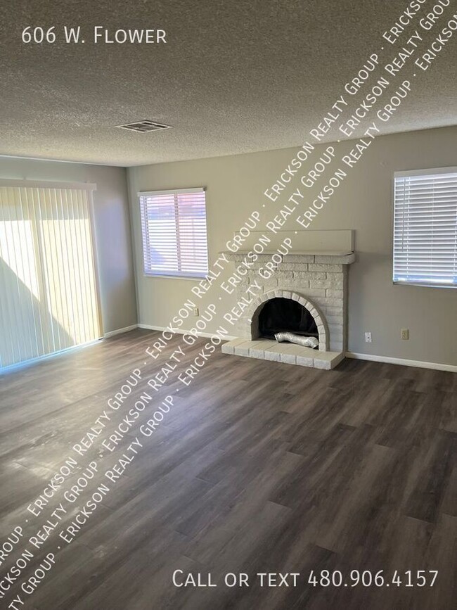 Building Photo - 606 W. Flower-