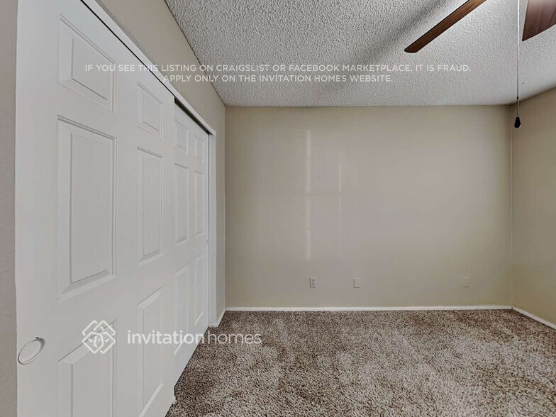 Building Photo - 1515 W Yukon Dr