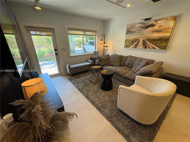 Building Photo - 1205 NE 17th Terrace