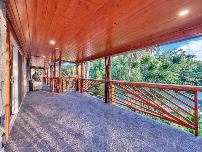 Building Photo - Oceanfront Estate: The Honolii Hale
