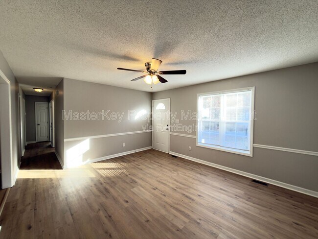 Building Photo - 1101 Amber Acres Ln