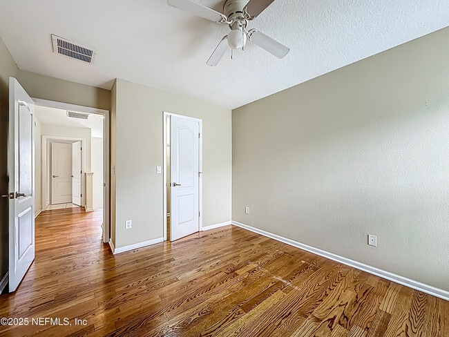 Building Photo - 346 Hefferon Dr