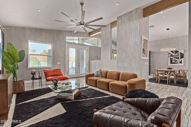 Building Photo - 8302 E Heatherbrae Ave