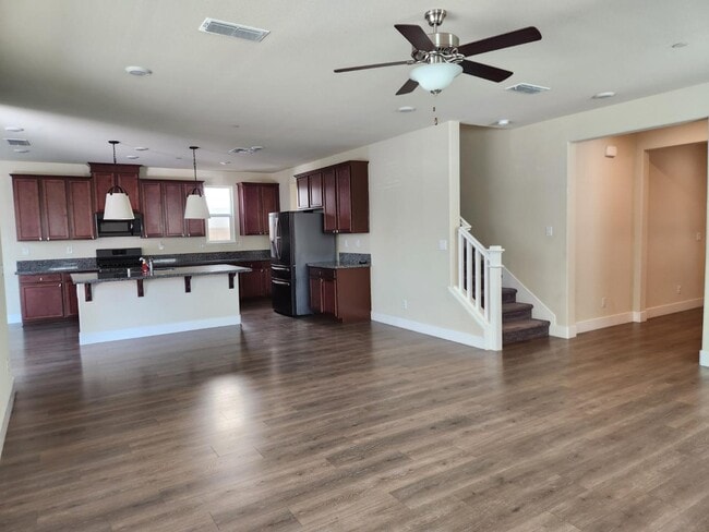 Building Photo - 10068 Carinata Dr