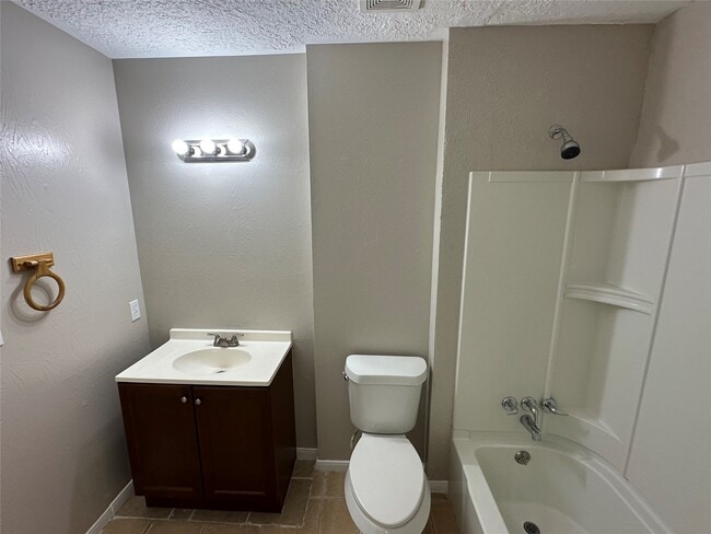 Building Photo - 121 BROWNELL