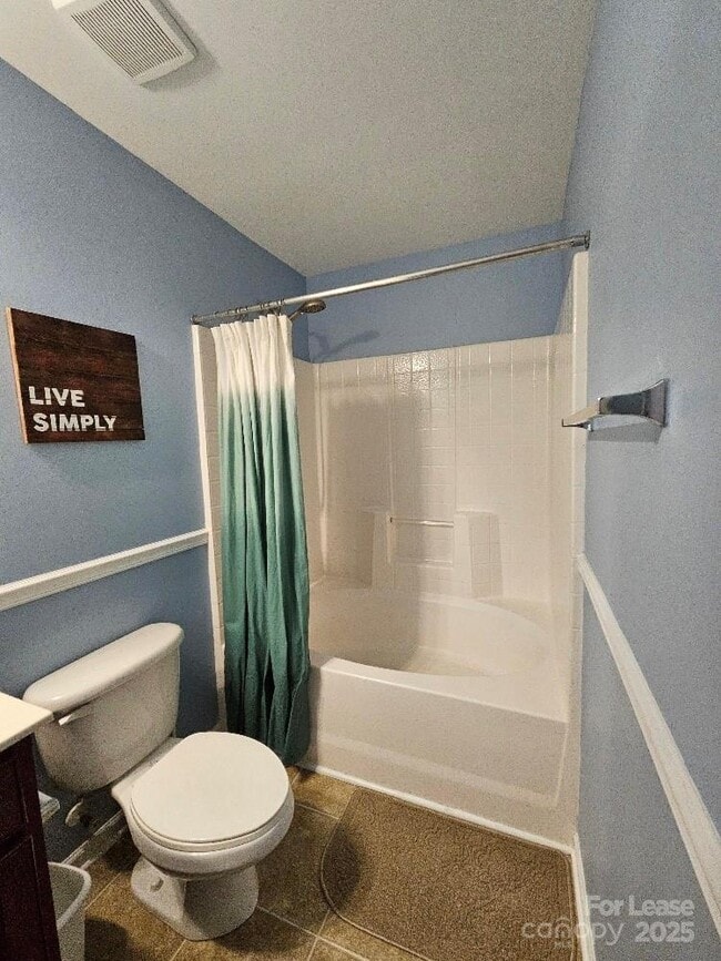 Building Photo - 2219 Crosscut Dr