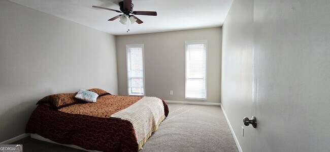 Building Photo - 5151 Roswell Rd