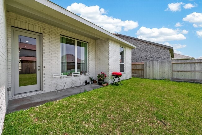 Building Photo - 26327 Yellow Sage Ln