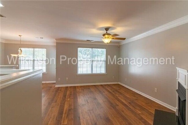 Building Photo - Gorgeous 2Bd/2.5 Bth Townhome in Ballantyne