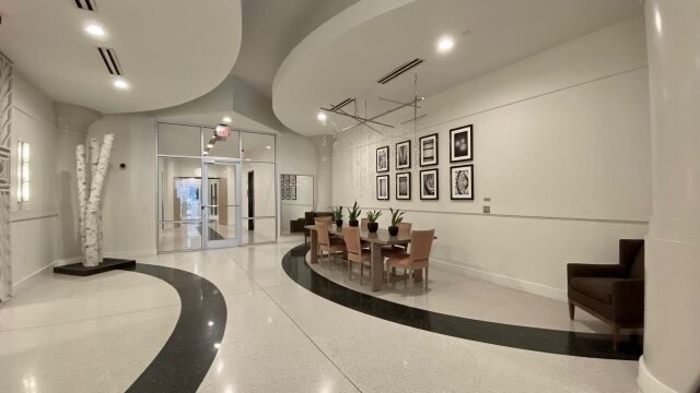 Building Photo - 860 Peachtree St NE