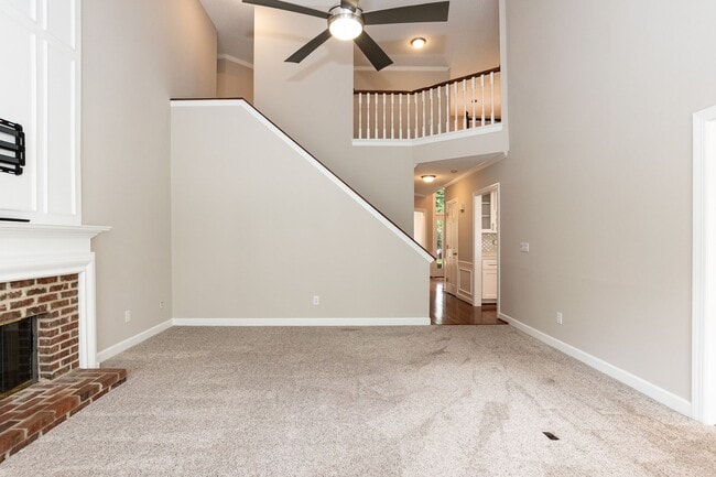 Building Photo - Meticulous Four Bedroom Dream Home!