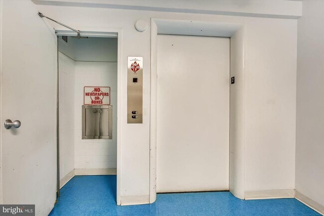 Building Photo - 4201 CATHEDRAL Ave NW