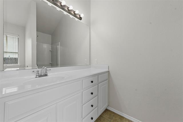 Building Photo - 2008 Cattle Creek Rd