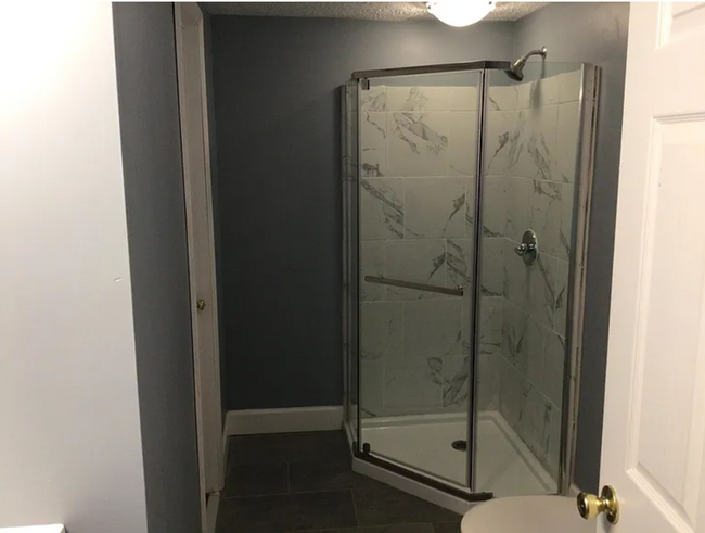 Building Photo - Remodeled 3-Bedroom Home Just Off Six Fork...