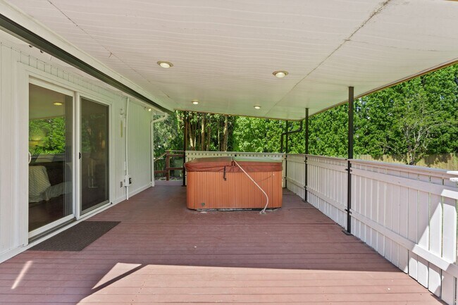 Building Photo - Stylish 3BR Beaverton Ranch w/ RV Parking & Hot Tub