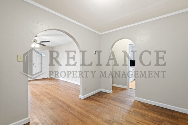 Building Photo - 1523 Matlock Dr
