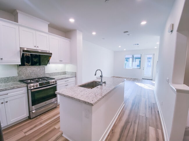 Building Photo - 2623 Glamis Ct