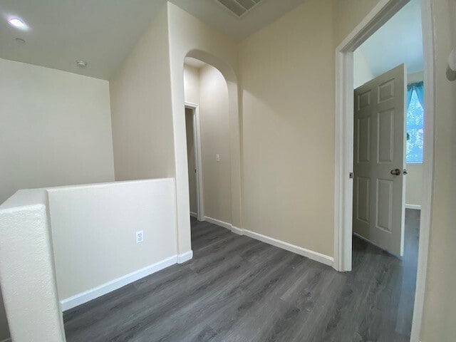 Building Photo - Charming 3-Bedroom, 2.5-Bath, 1,453 Sq. Ft...