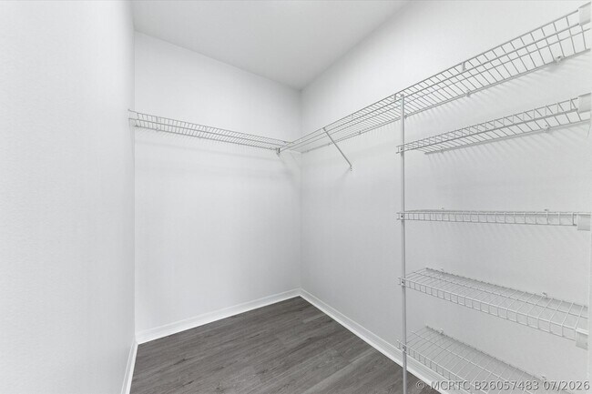 Building Photo - 402 Seminole Palms Dr