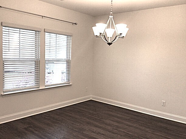 Building Photo - 104 Stagecoach Ln