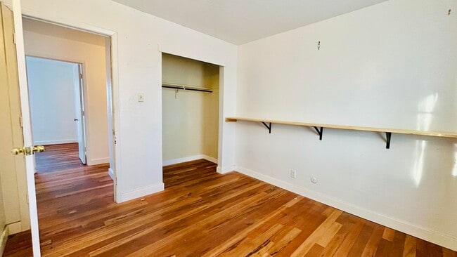 Building Photo - 8709 Shone Ave SW