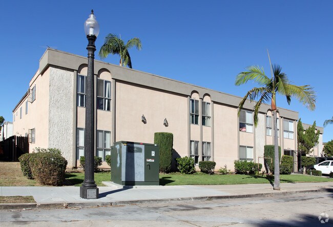 Building Photo - Collwood Apartments