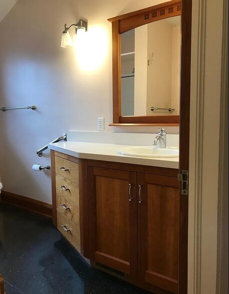 Building Photo - 4405 Morningside Rd