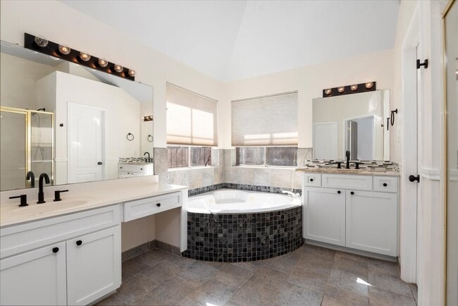 Building Photo - 14635 Hearthstone Meadows Dr