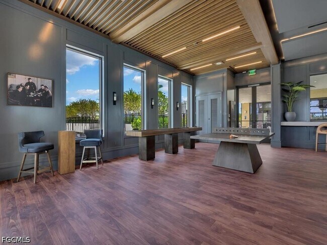 Building Photo - 4810 Pelican Colony Blvd