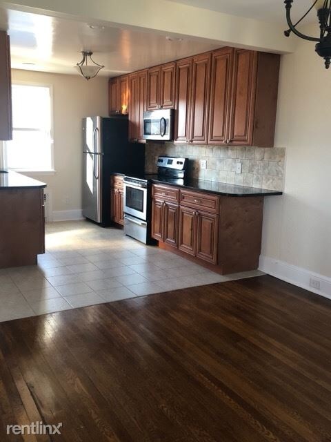 Building Photo - 151 Fairview Ave