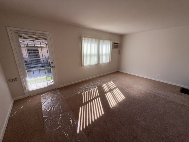 Building Photo - 178