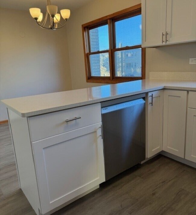 Building Photo - 11220 Moraine Dr